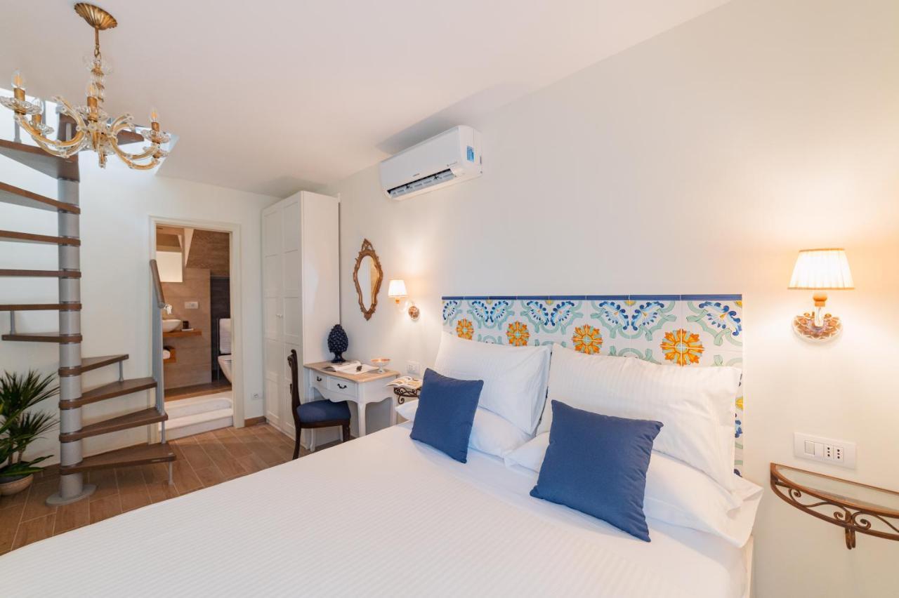Ottaviano Suite - Elegante Attico Vista Mare Taormina Bagian luar foto